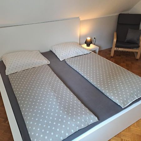 Apartments In Green House 보베츠 외부 사진