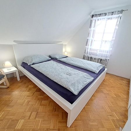 Apartments In Green House 보베츠 외부 사진