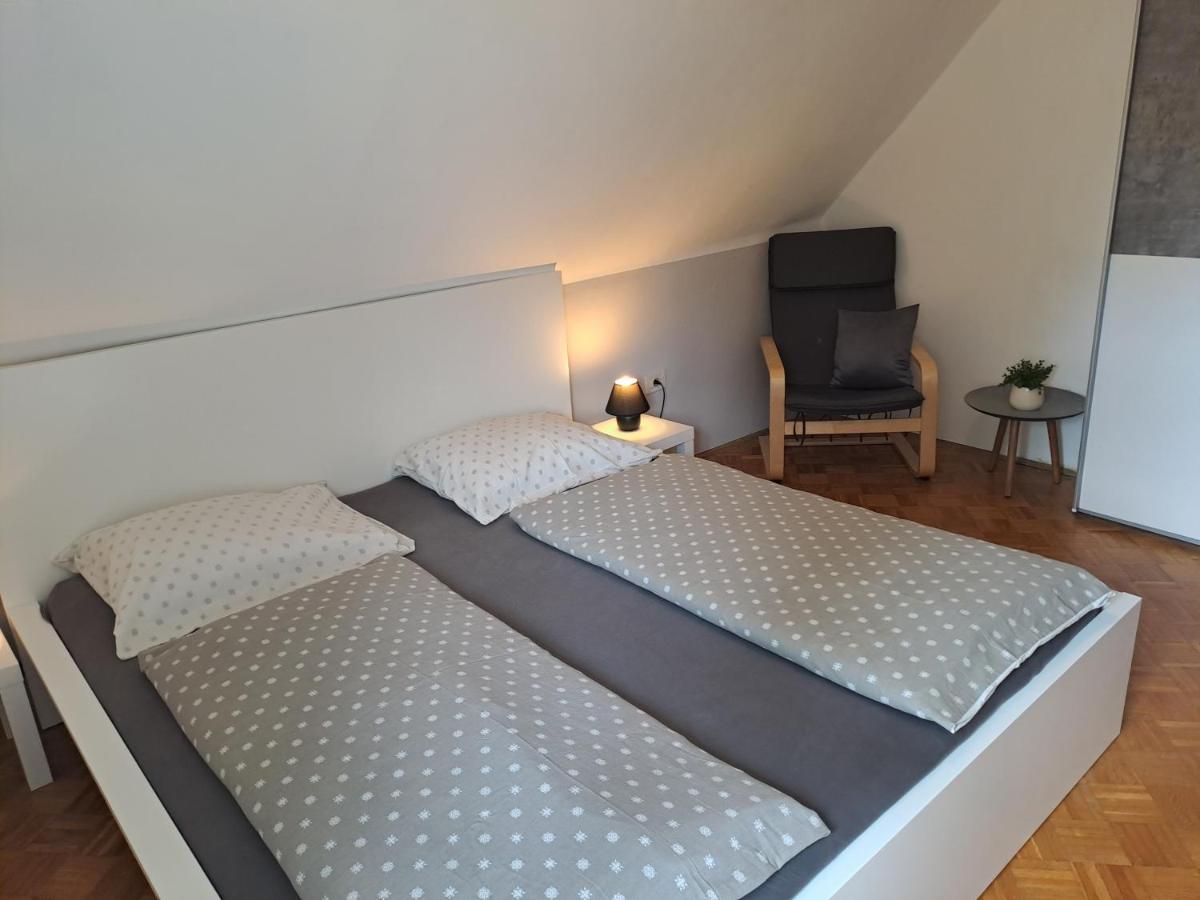 Apartments In Green House 보베츠 외부 사진
